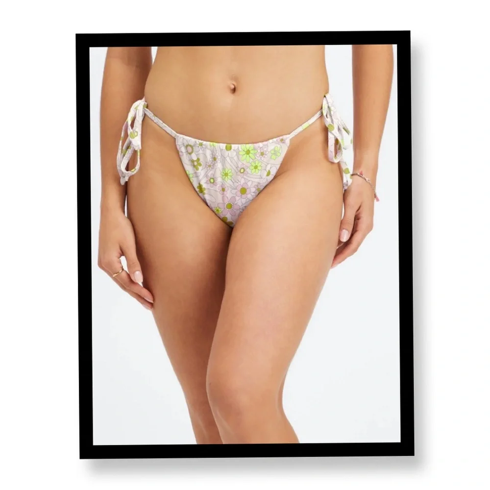 👙👙3/$15-Retro Floral High-Cut String Bikini Bottom